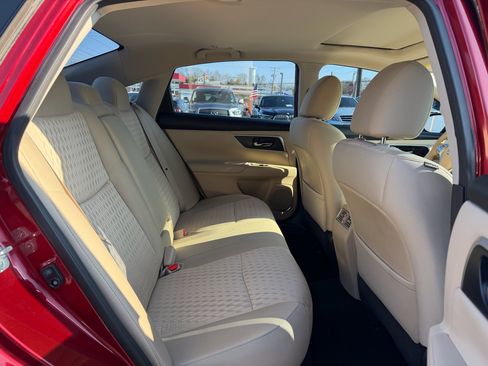 Used 2017 Nissan Altima 2.5 SV w/ Convenience Package image 27