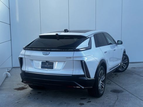New 2025 Cadillac Lyriq Luxury image 3