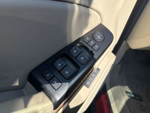 Used 2019 GMC Yukon Denali AWD/4WD image 11