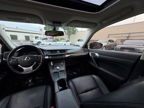 Used 2015 Lexus CT 200h FWD image 51