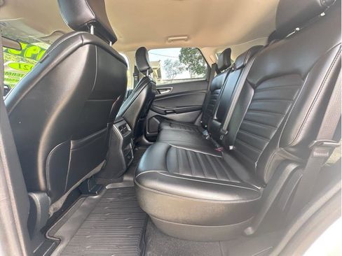 Used 2021 Ford Edge SEL AWD/4WD image 13
