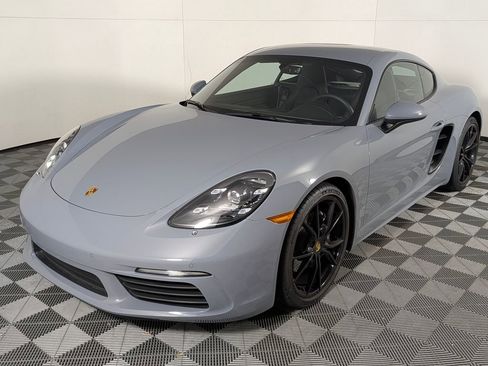 Used 2025 Porsche 718 Cayman image 1