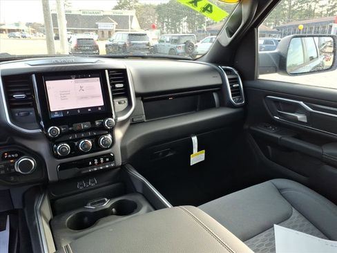 New 2026 RAM 1500 Big Horn AWD/4WD image 8