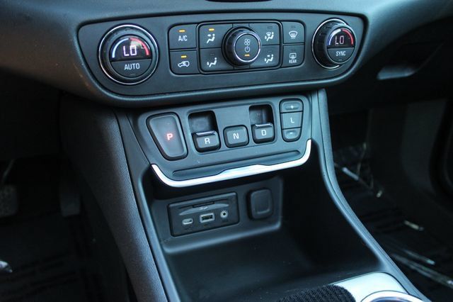 Used 2019 GMC Terrain Denali w/ Comfort Package FWD image 19