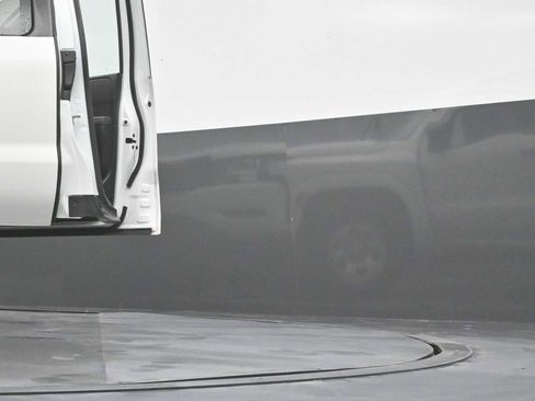 Used 2022 Nissan Frontier S image 39