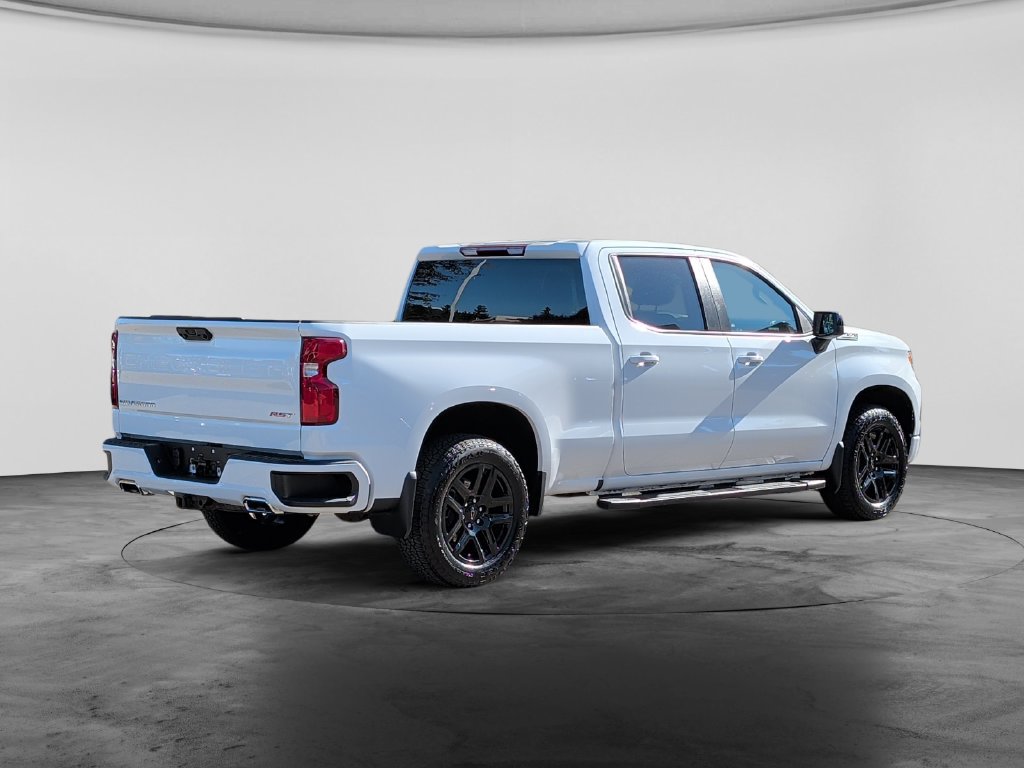 Used 2024 Chevrolet Silverado 1500 RST w/ Z71 Off-Road Package AWD/4WD image 7