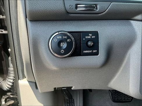 Used 2016 Chevrolet Traverse LT FWD image 14