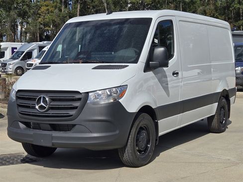 New 2025 Mercedes-Benz Sprinter 2500 image 2