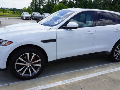 Used 2021 Jaguar F-PACE S AWD/4WD image 4