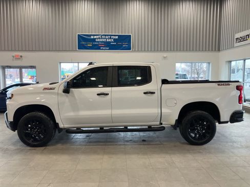 Used 2021 Chevrolet Silverado 1500 LT Trail Boss w/ Convenience Package II image 8