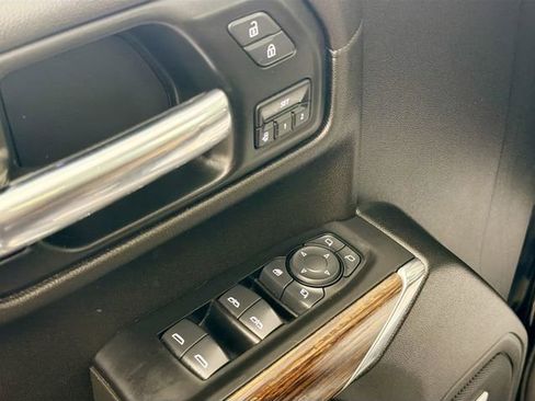 Used 2020 Chevrolet Silverado 1500 High Country w/ Technology Package image 18