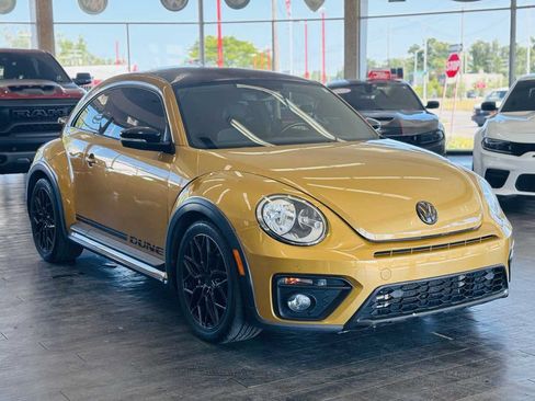 Used 2017 Volkswagen Beetle 1.8T Dune FWD image 1