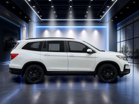 Used 2022 Honda Pilot Special Edition image 3