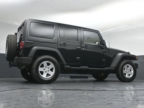 Used 2015 Jeep Wrangler Unlimited Sport w/ Quick Order Package 24S AWD/4WD image 40