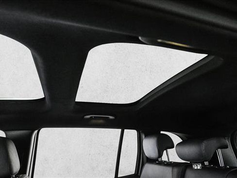 New 2026 Mercedes-Benz GLB 250 4MATIC image 21