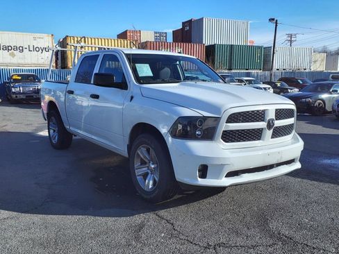 Used 2015 RAM 1500 Express image 1