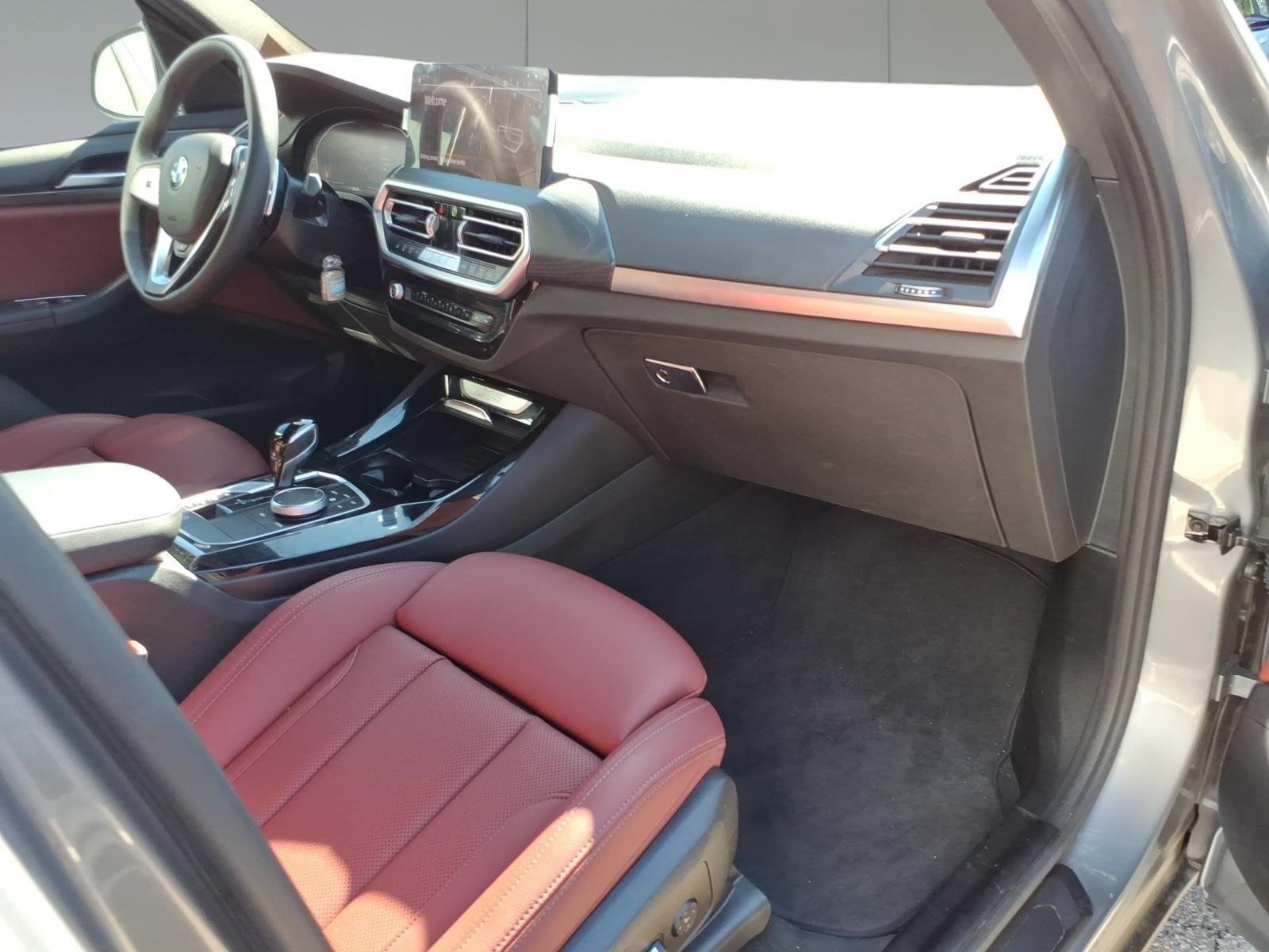 Used 2024 BMW X3 xDrive30i w/ Premium Package AWD/4WD image 7