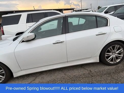 Used 2013 Hyundai Genesis 3.8 w/ Technology Pkg RWD image 12