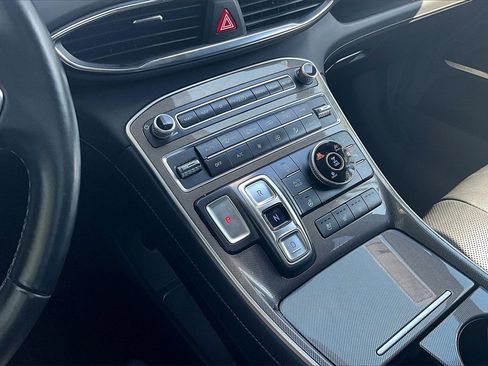 Used 2023 Hyundai Santa Fe Limited image 12