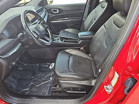 Used 2022 Jeep Compass Limited image 2