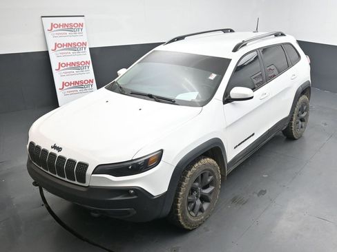 Used 2019 Jeep Cherokee Latitude image 12