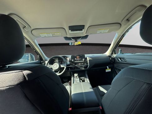 New 2025 Nissan Pathfinder SV w/ Black Appearance Package image 27