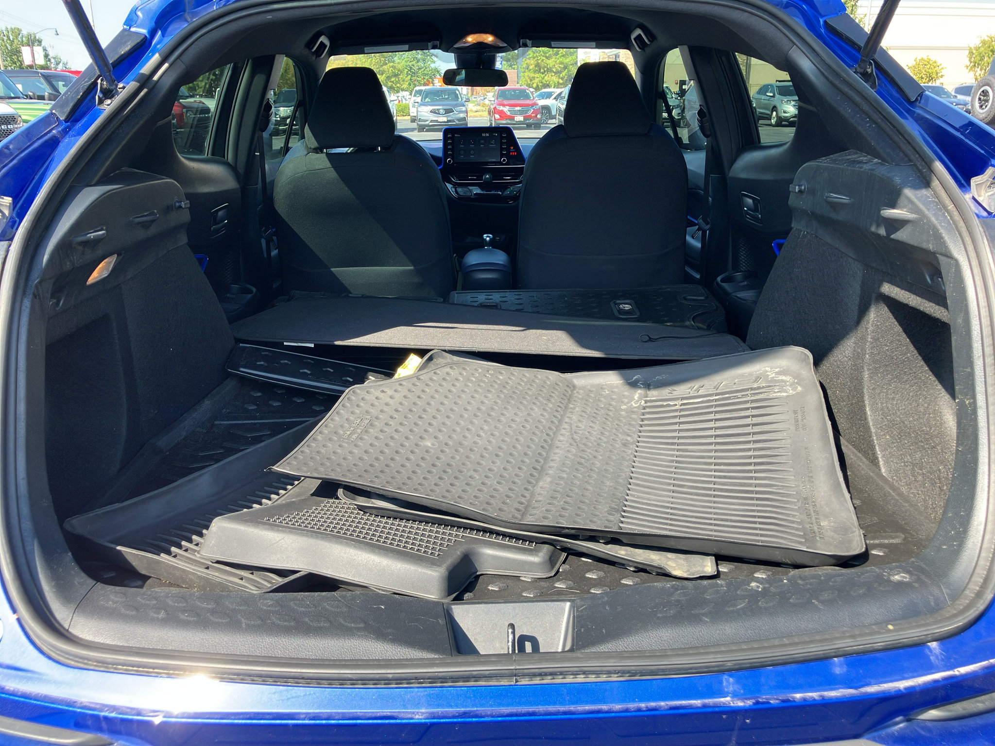 Used 2021 Toyota C-HR XLE FWD image 30