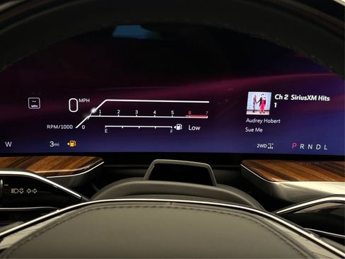 Used 2025 Cadillac Escalade Sport Platinum w/ LPO, ONYX Package image 18