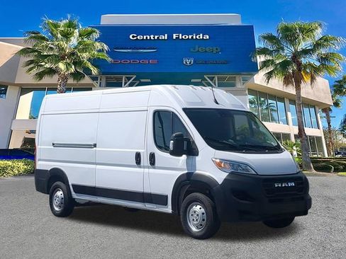 Used 2023 RAM ProMaster 2500 FWD image 2