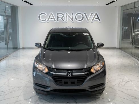 Used 2017 Honda HR-V LX image 6
