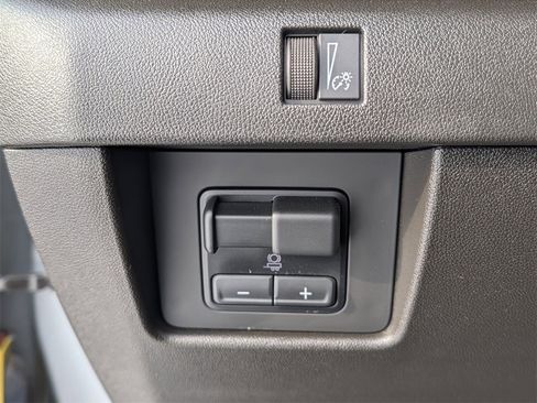 Used 2023 Chevrolet Colorado LT w/ LT Convenience Package image 19