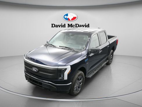 Used 2025 Ford F150 Lightning Flash AWD/4WD image 39