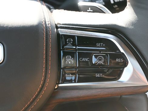 New 2025 Jeep Grand Cherokee L Summit w/ Obsidian Package image 14