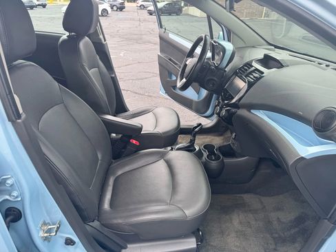 Used 2015 Chevrolet Spark LT image 7