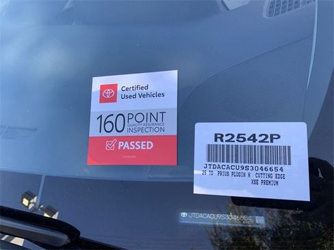 Certified 2025 Toyota Prius Plug-In Hybrid image 38