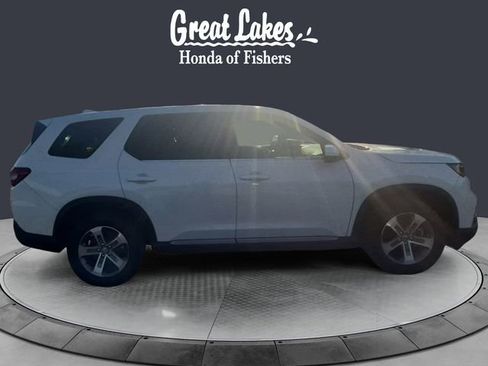 Used 2025 Honda Pilot EX-L image 6