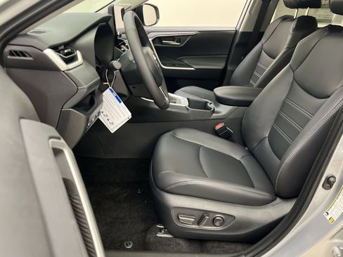 New 2025 Toyota RAV4 XLE Premium image 7