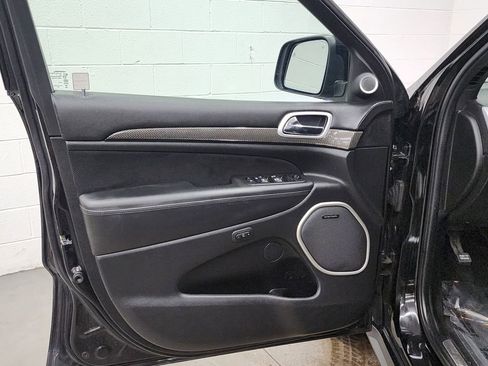 Used 2021 Jeep Grand Cherokee Trackhawk image 9