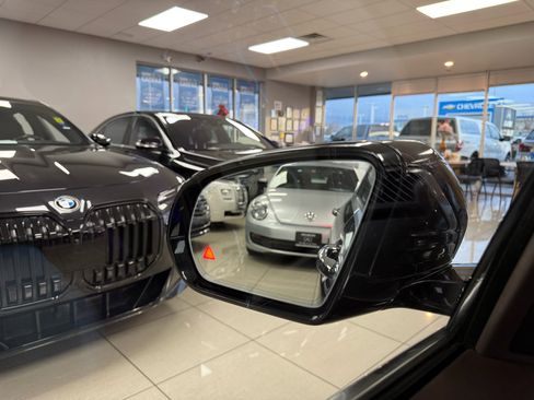 Used 2020 Mercedes-Benz S 560 Sedan image 45