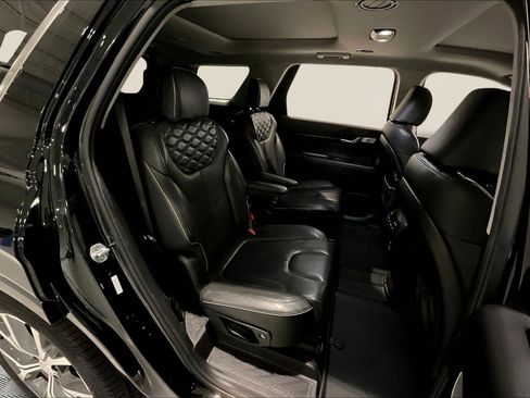 Used 2021 Hyundai Palisade Limited w/ Winter Package image 23