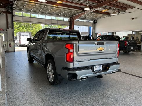 New 2026 Chevrolet Silverado 1500 High Country AWD/4WD image 6