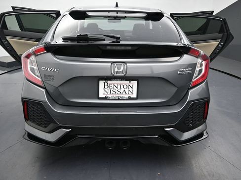 Used 2018 Honda Civic Sport Touring image 10