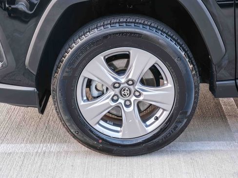 Certified 2025 Toyota RAV4 XLE FWD image 10