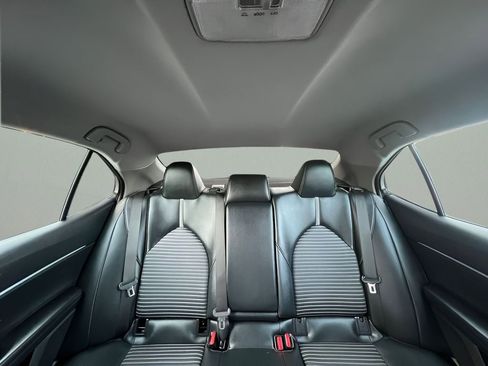 Used 2023 Toyota Camry SE image 15