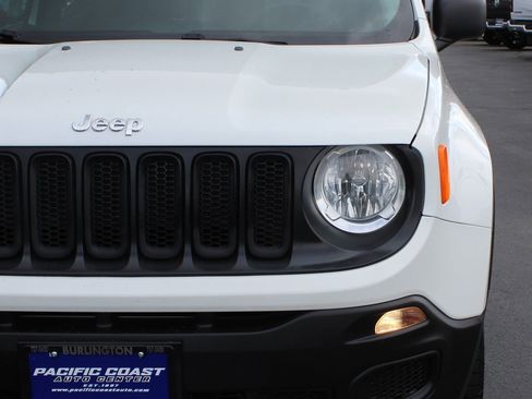Used 2017 Jeep Renegade Sport w/ Power & Air Group AWD/4WD image 10