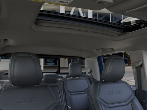 New 2026 Ford Maverick Lobo AWD/4WD image 12