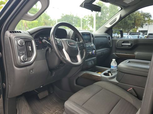Used 2022 GMC Sierra 1500 Elevation w/ LPO, Elevation Black Package RWD image 10
