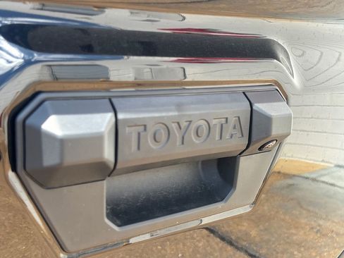 New 2026 Toyota Tacoma SR5 AWD/4WD image 31