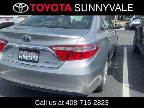 Used 2017 Toyota Camry LE image 2