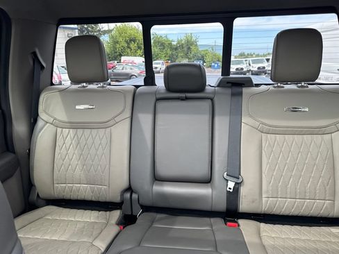 Used 2025 Ford F450 Platinum w/ Platinum Plus Package AWD/4WD image 31